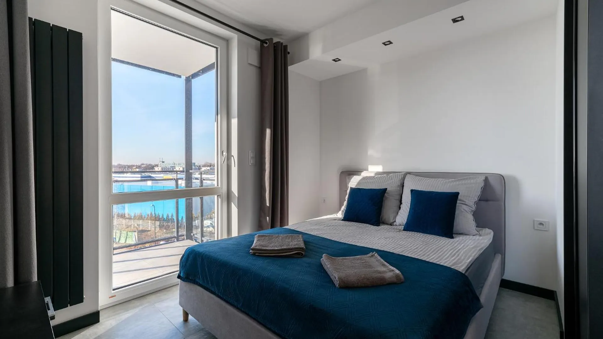 Apartment Nowe Apartamenty Warszawa Wiktoryn Tv Smart Wi-Fi
