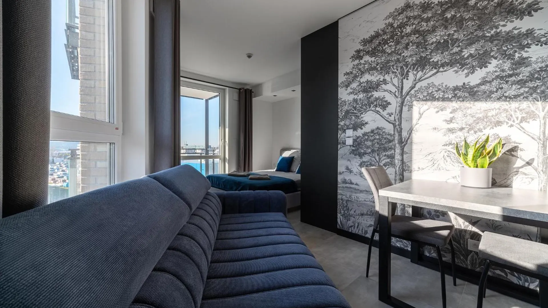 Nowe Apartamenty Warszawa Wiktoryn Tv Smart Wi-Fi 0*, Warsaw